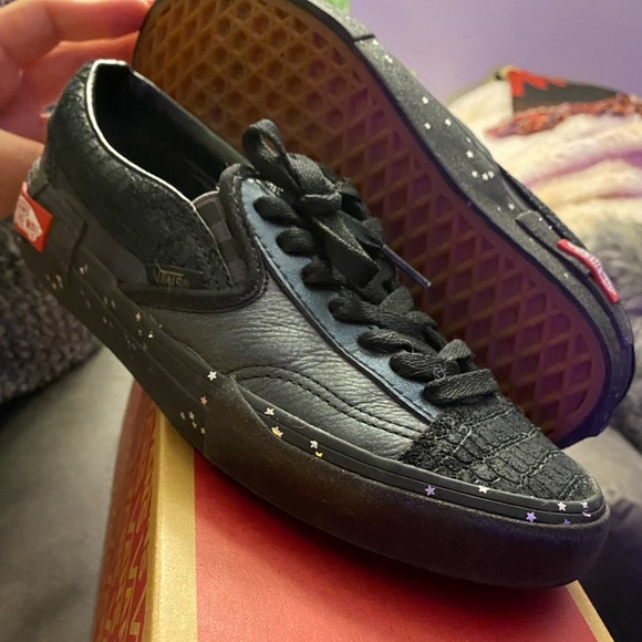 VANS WOMEN’S Slip On Cap Size 7.5 & 7 - Picture 2 of 4